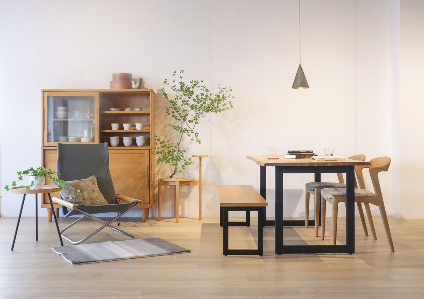 わが家にぴったり”が見つかる。セレクトダイニングテーブルの選び方と