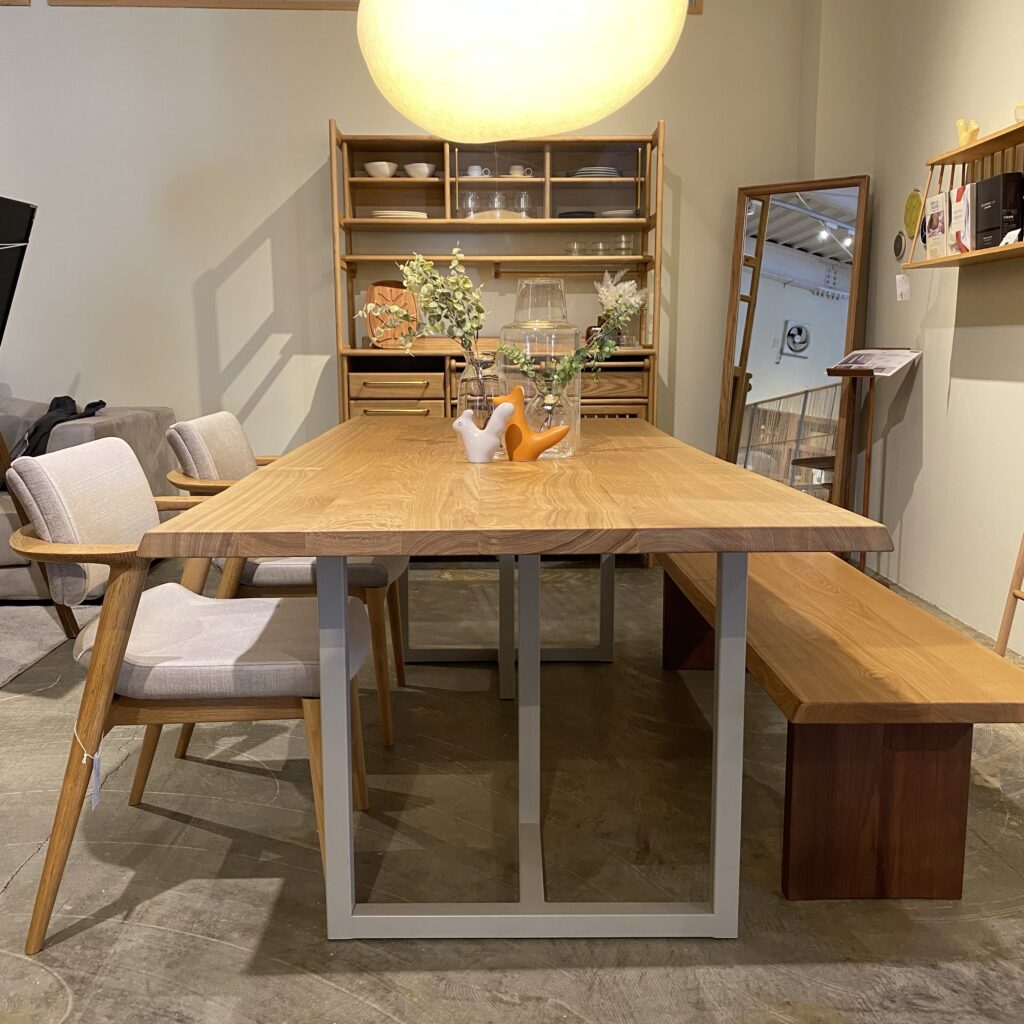 三島家具オリジナルの旭川ダイニングテーブル - 丁寧な暮らしの店