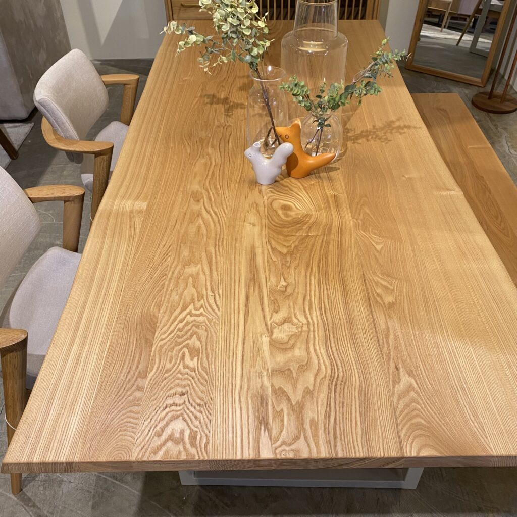 三島家具オリジナルの旭川ダイニングテーブル - 丁寧な暮らしの店